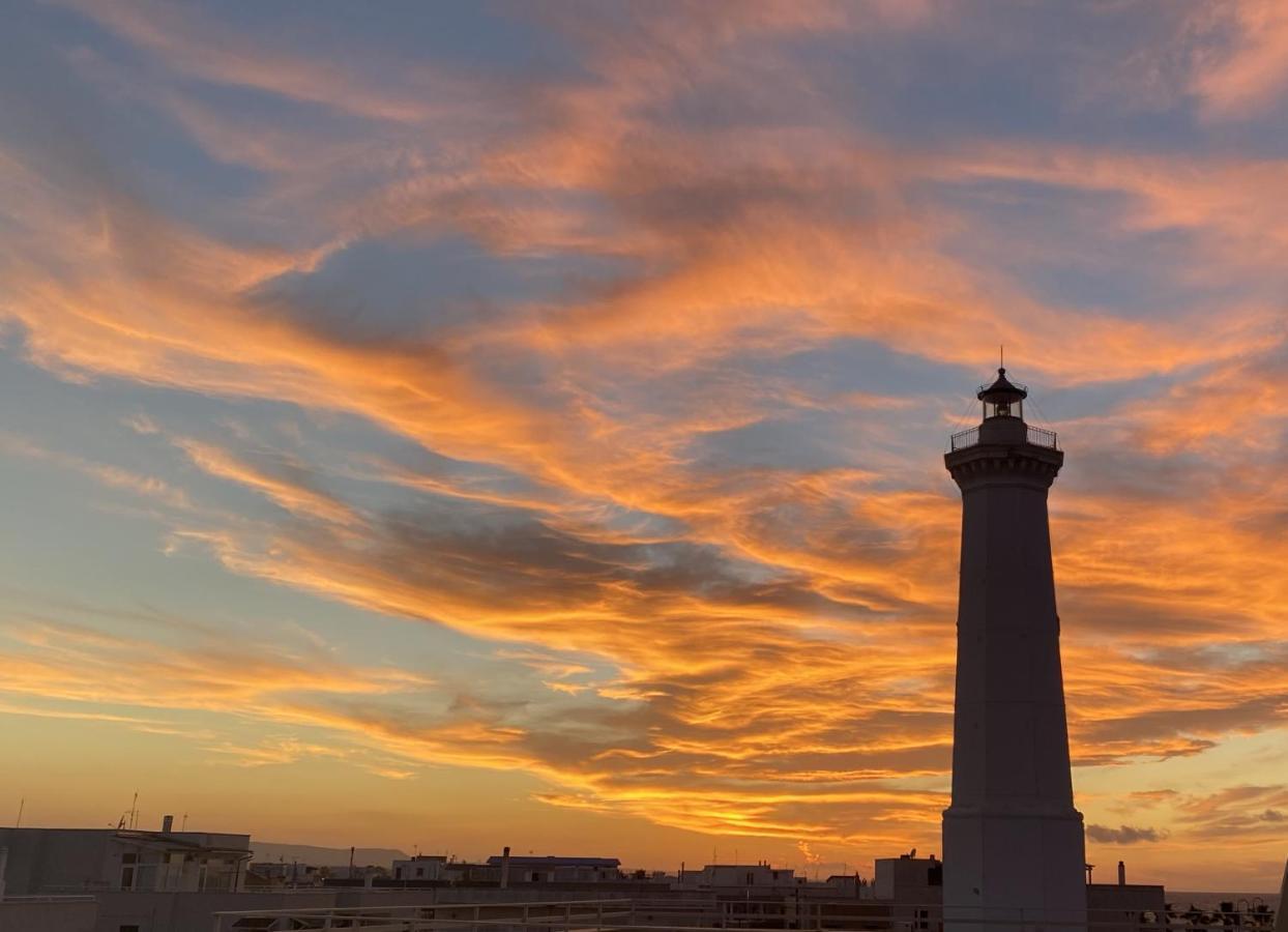 Ferienwohnung Sotto Il Faro Torre Canne Exterior foto