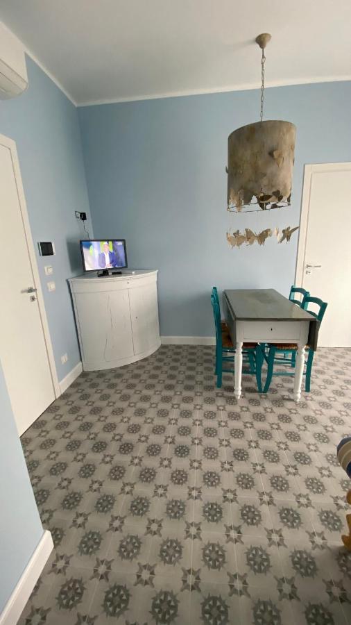 Ferienwohnung Sotto Il Faro Torre Canne Exterior foto
