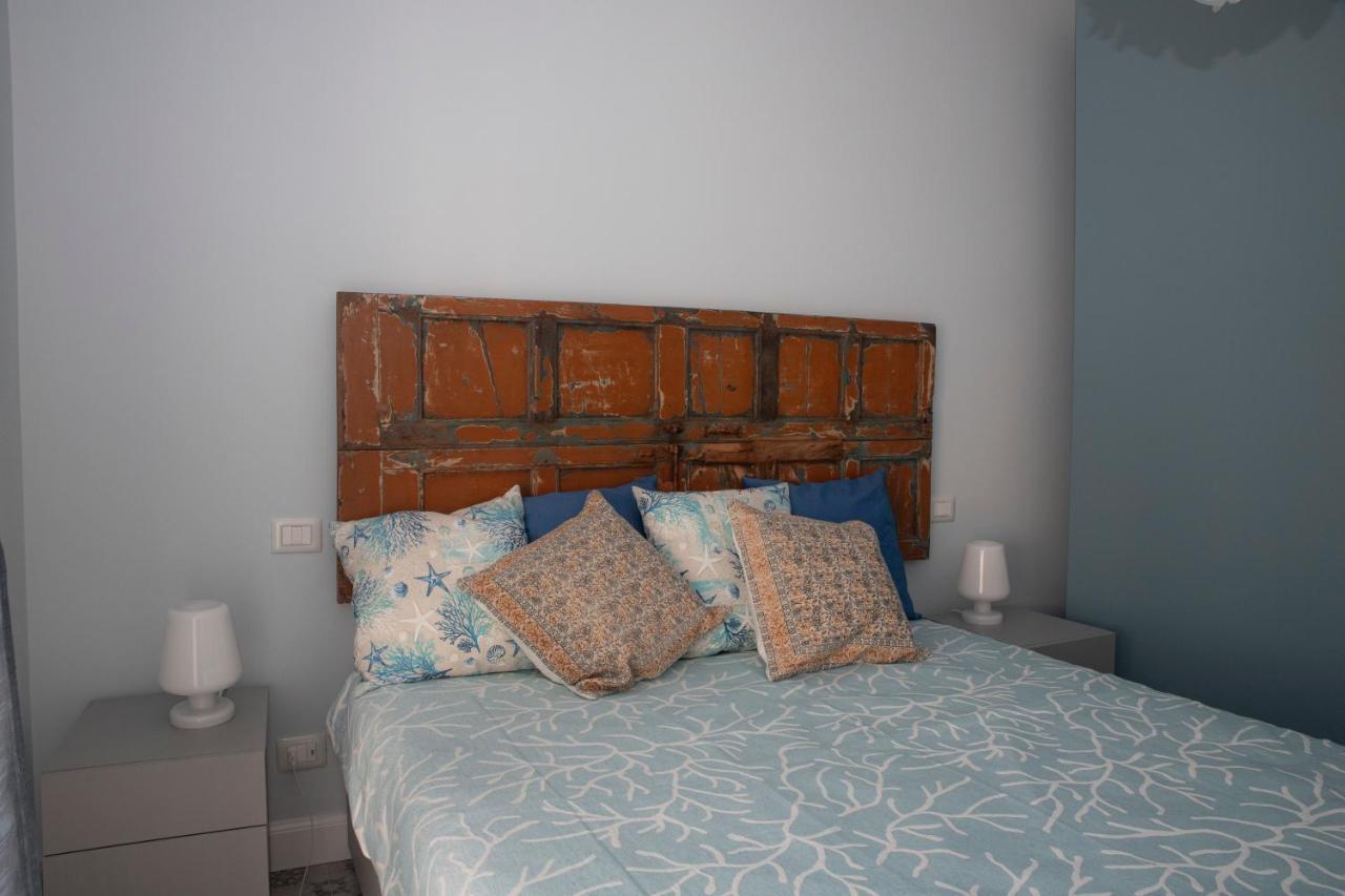 Ferienwohnung Sotto Il Faro Torre Canne Exterior foto