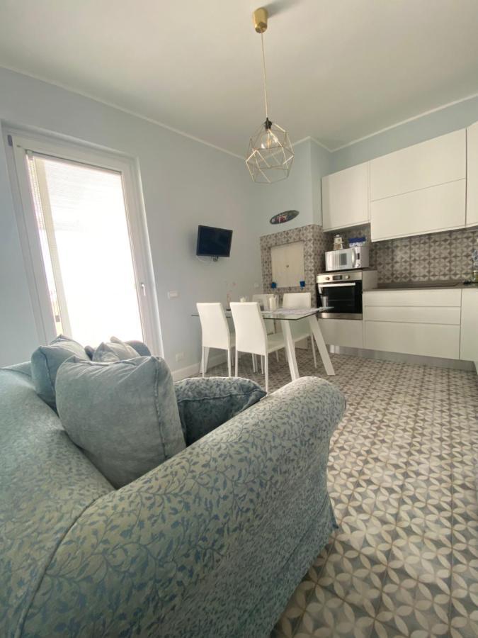 Ferienwohnung Sotto Il Faro Torre Canne Exterior foto