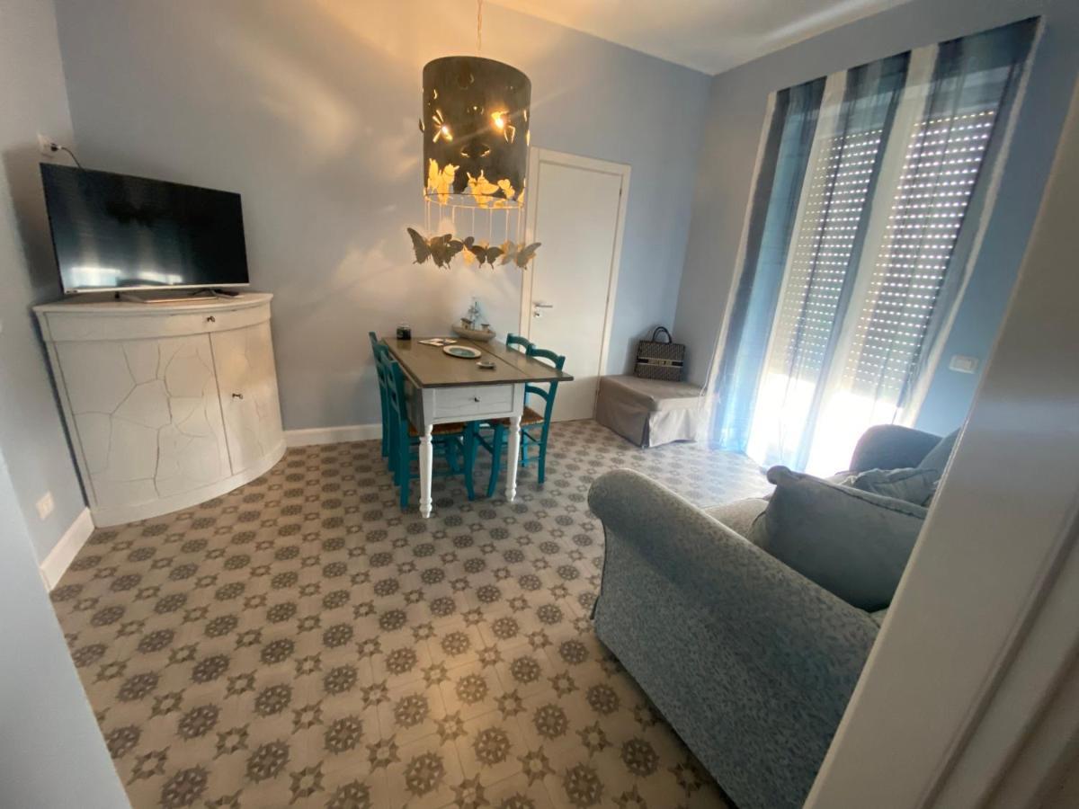 Ferienwohnung Sotto Il Faro Torre Canne Exterior foto